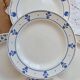 4 mismatched vintage dinner plates - Lot Cutie II