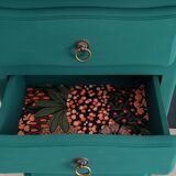 Antique chest of drawers