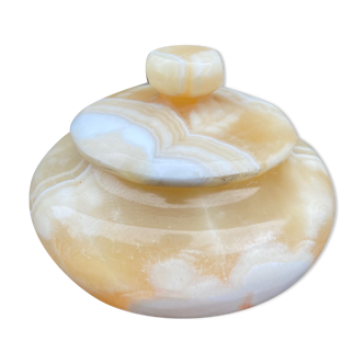 Onyx candy maker