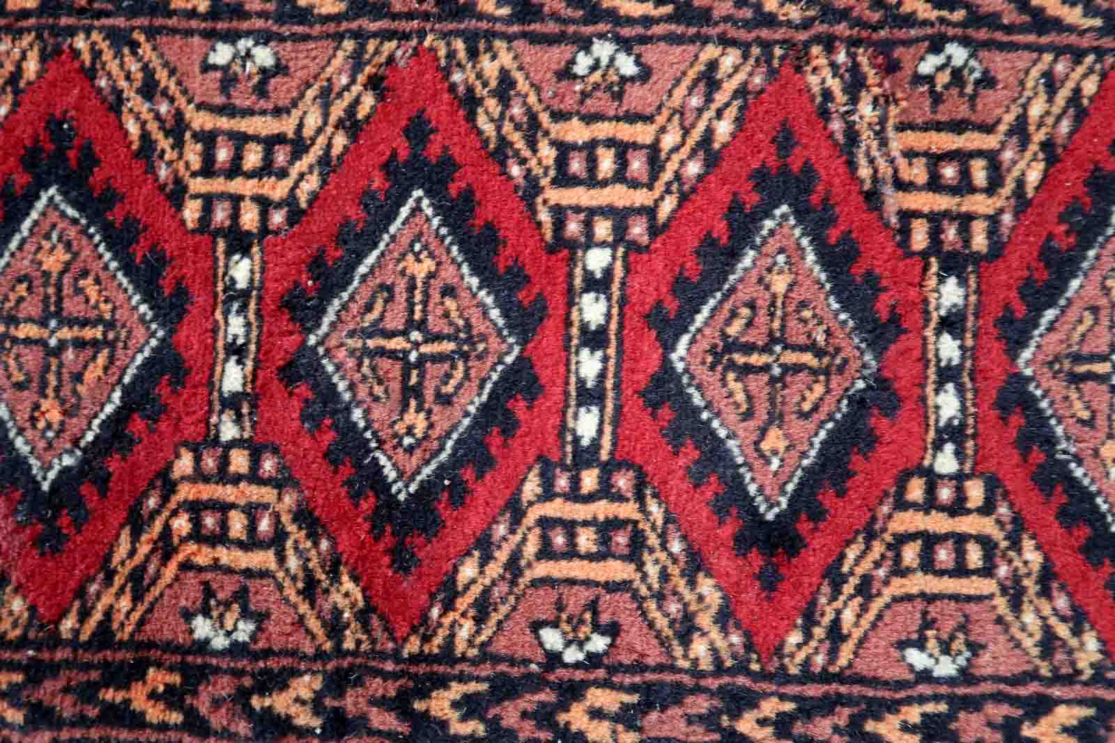 Vintage carpet pakistani lahore handmade 33cm x 66cm 1970s