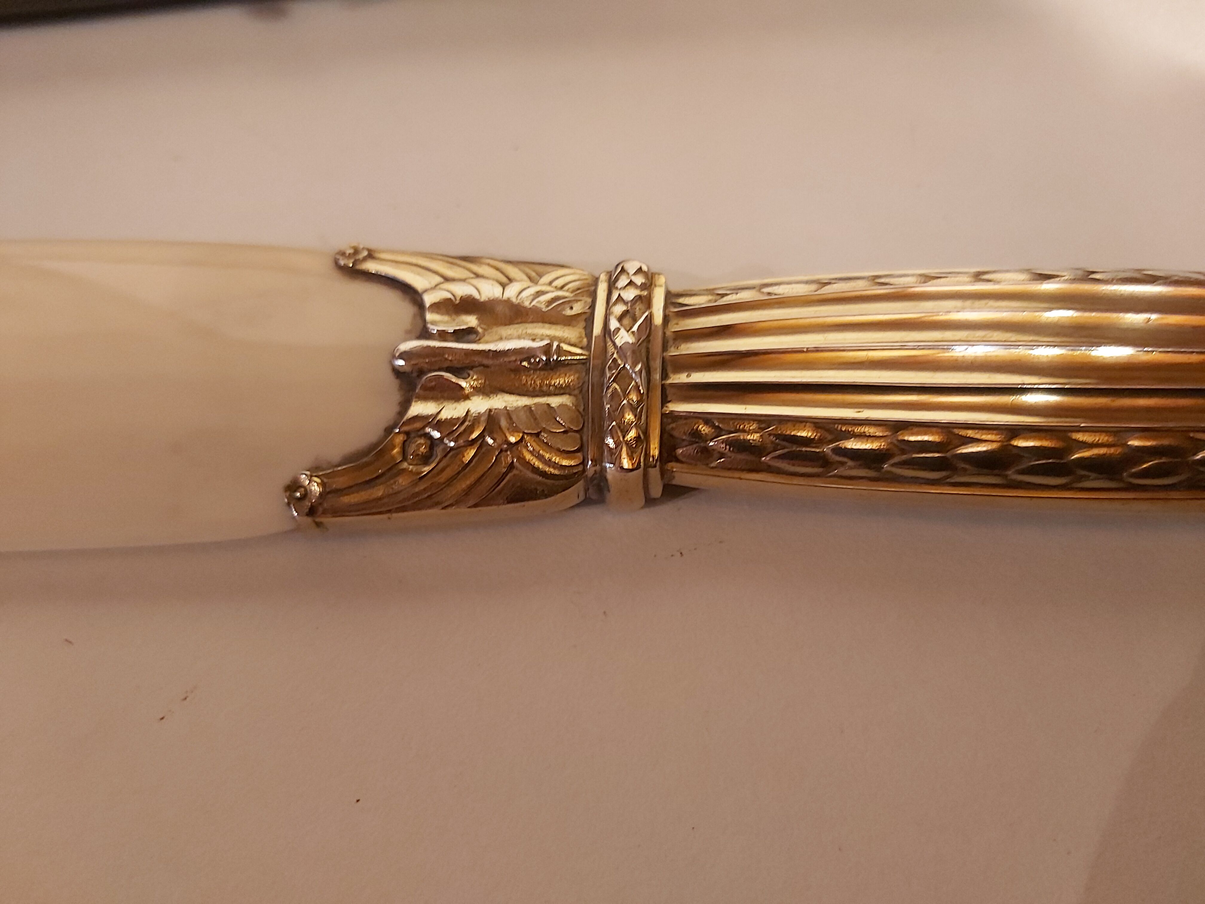 Paper cut in its vermeiled silver and ivory box