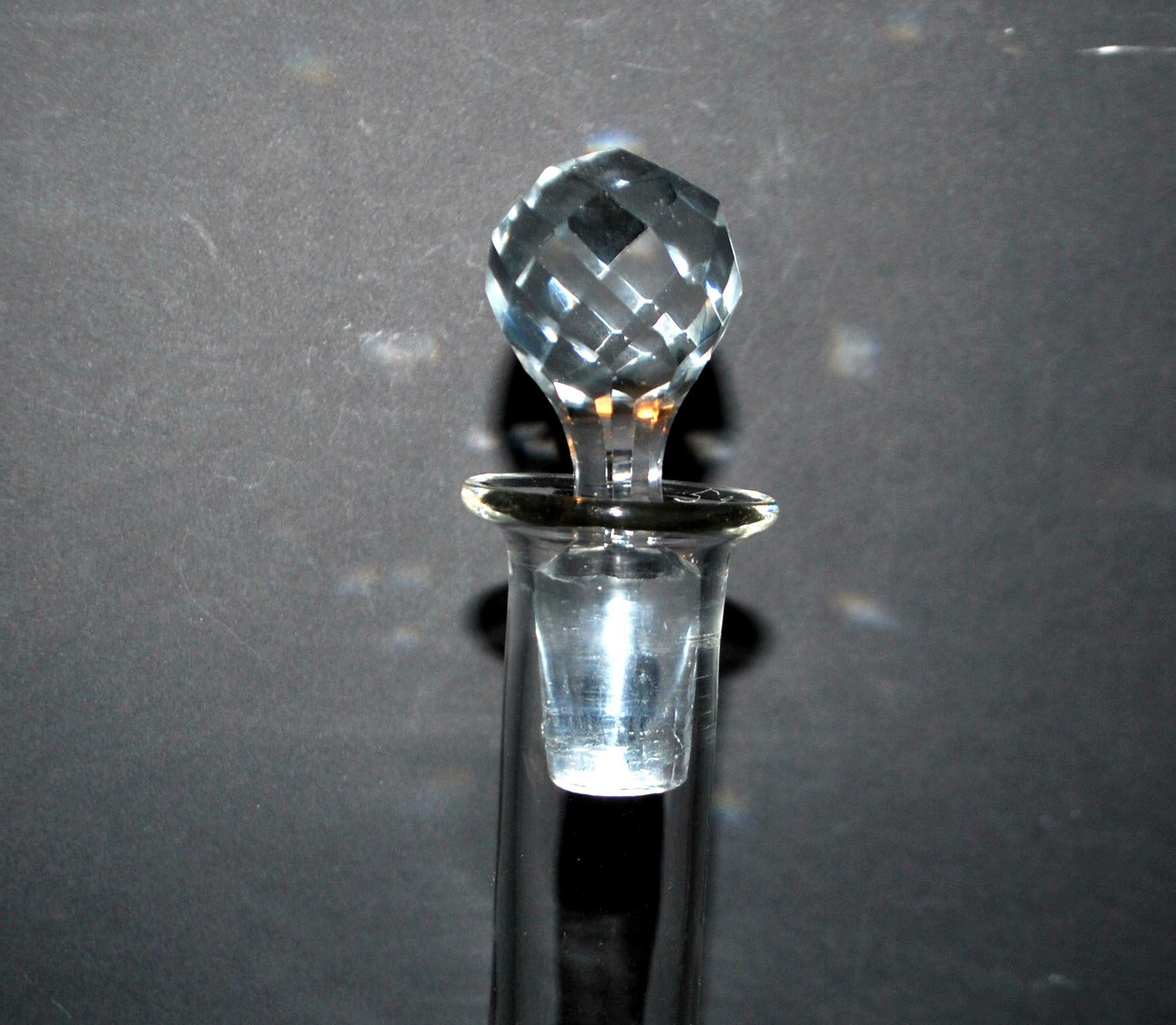 Antique carafe engraved with a laurel frieze, circa 1900