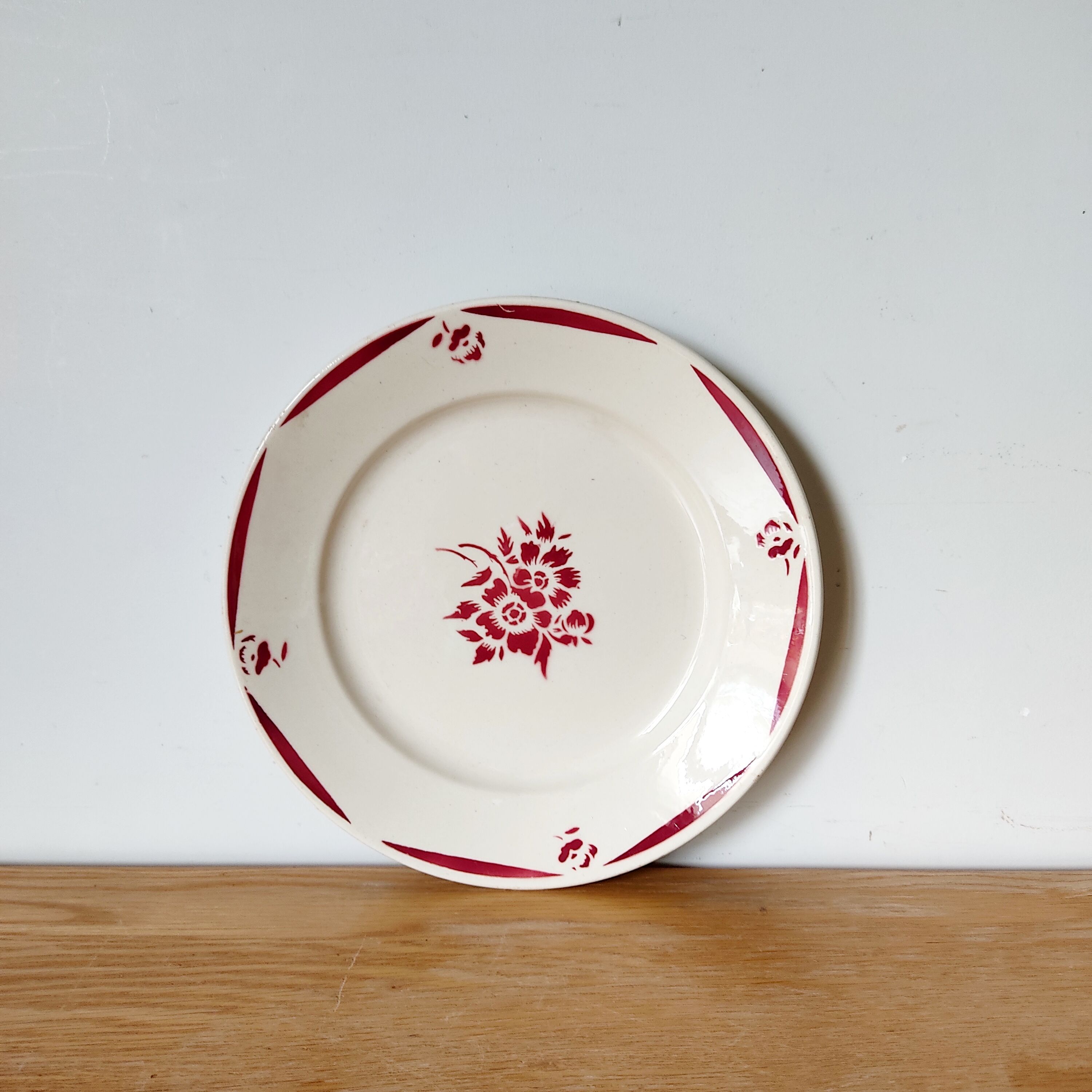 6 old flat plates