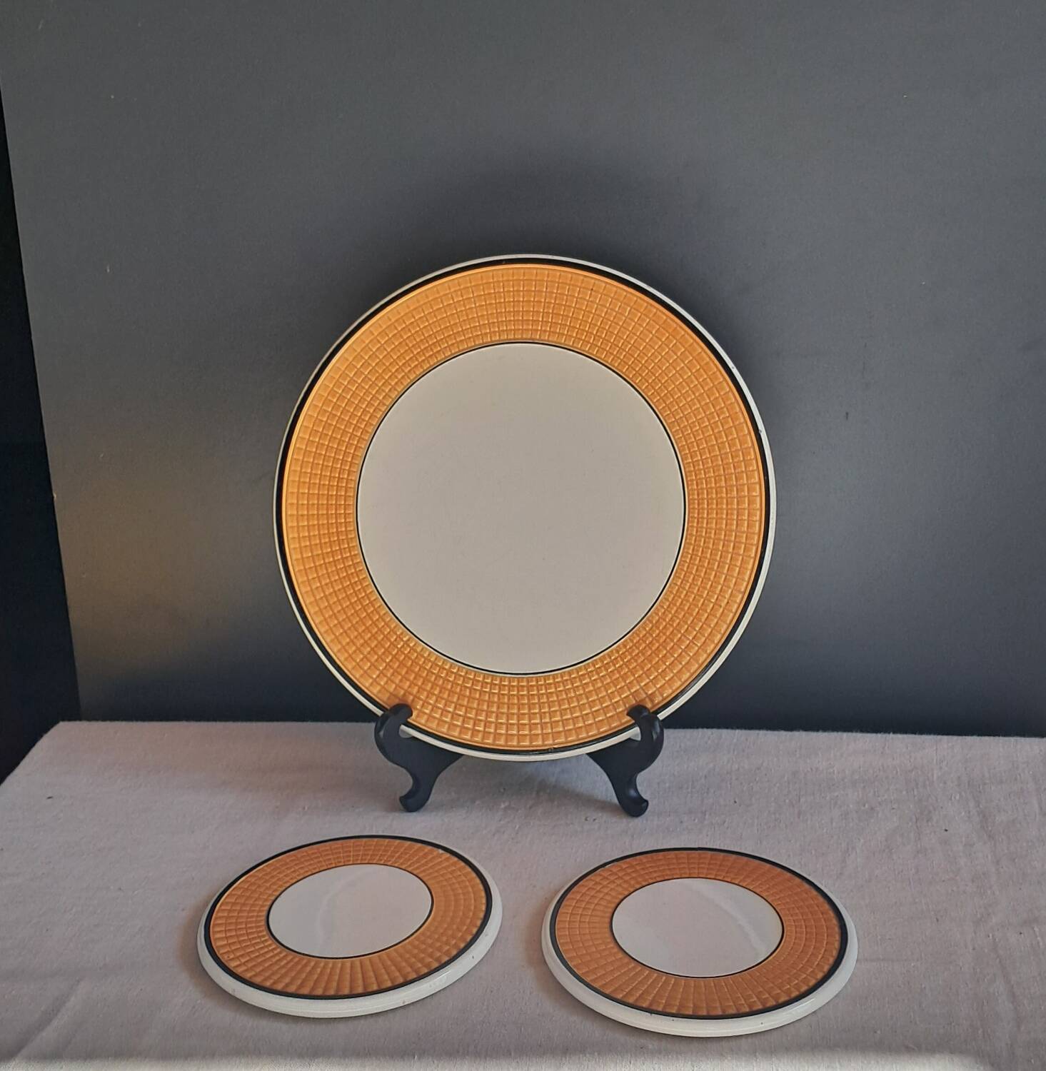 Trivet and bottle coaster