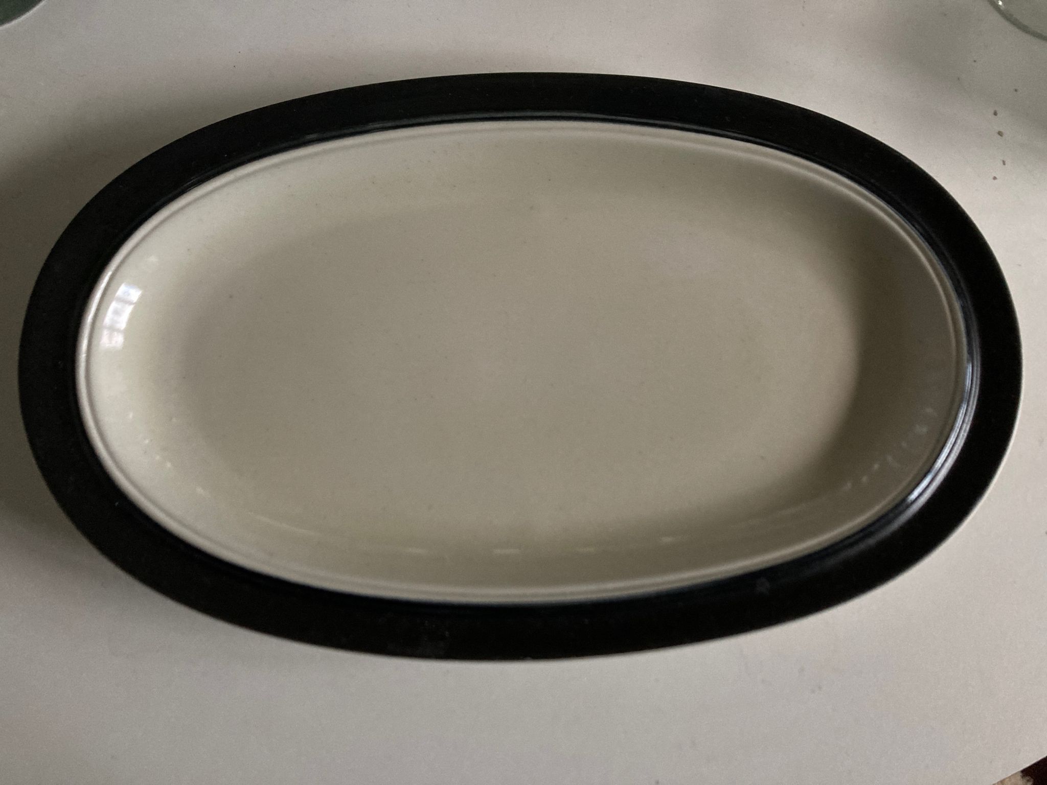 Produit Pop Up Noel 22 Plat céramique West Germany 1970 bordé noir