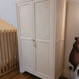 Armoire parisienne rose rangement enfant vintage bois bohême fleurs TBE