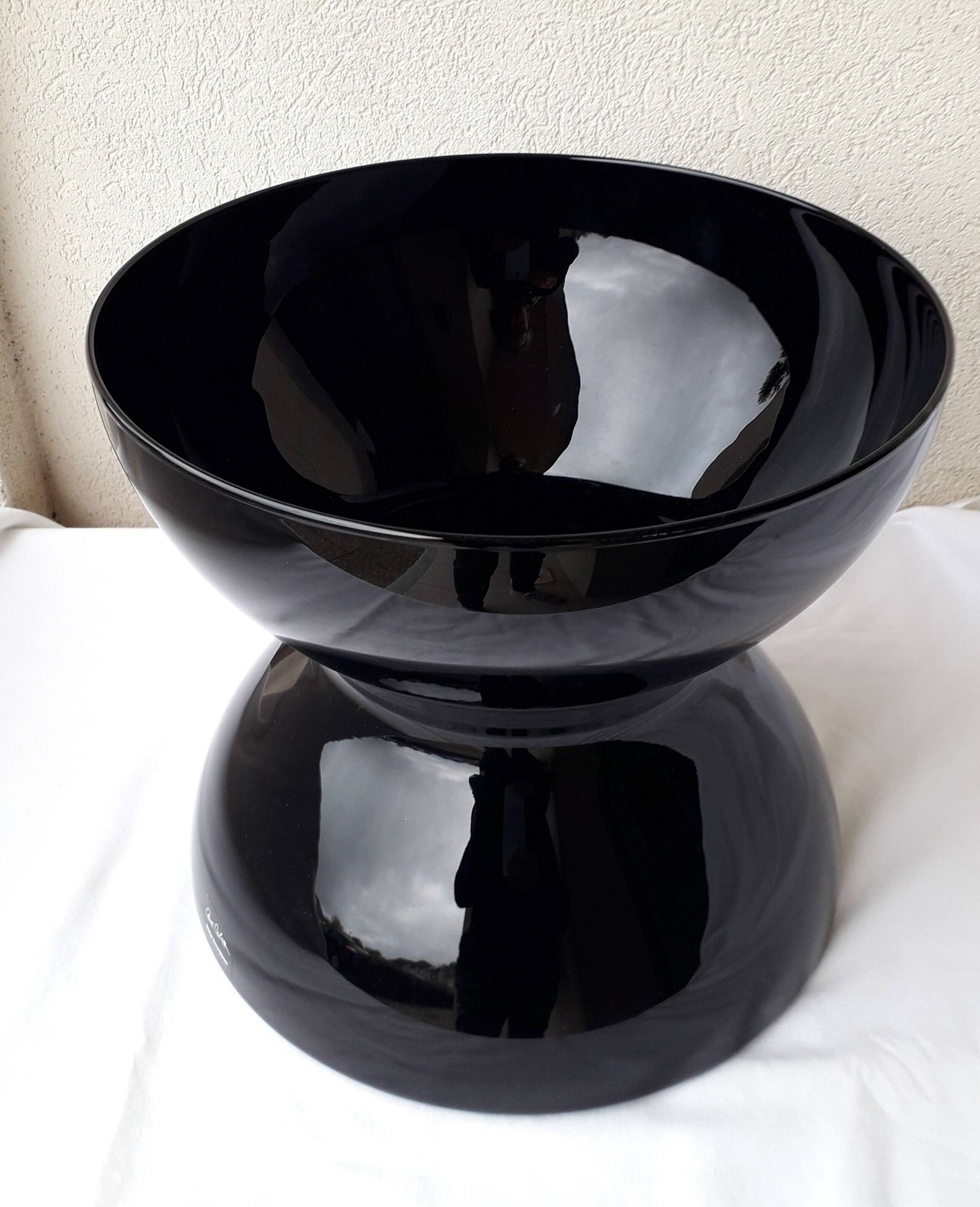 Vase diabolo noir en verre Nelsson