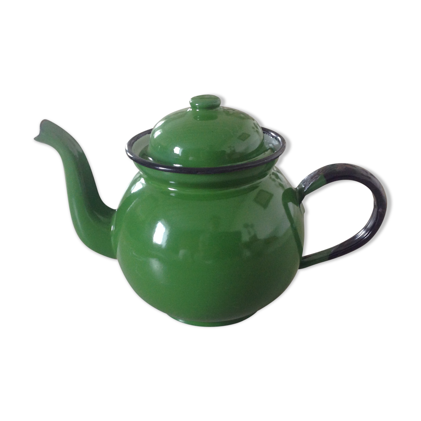 Enamelled teapot