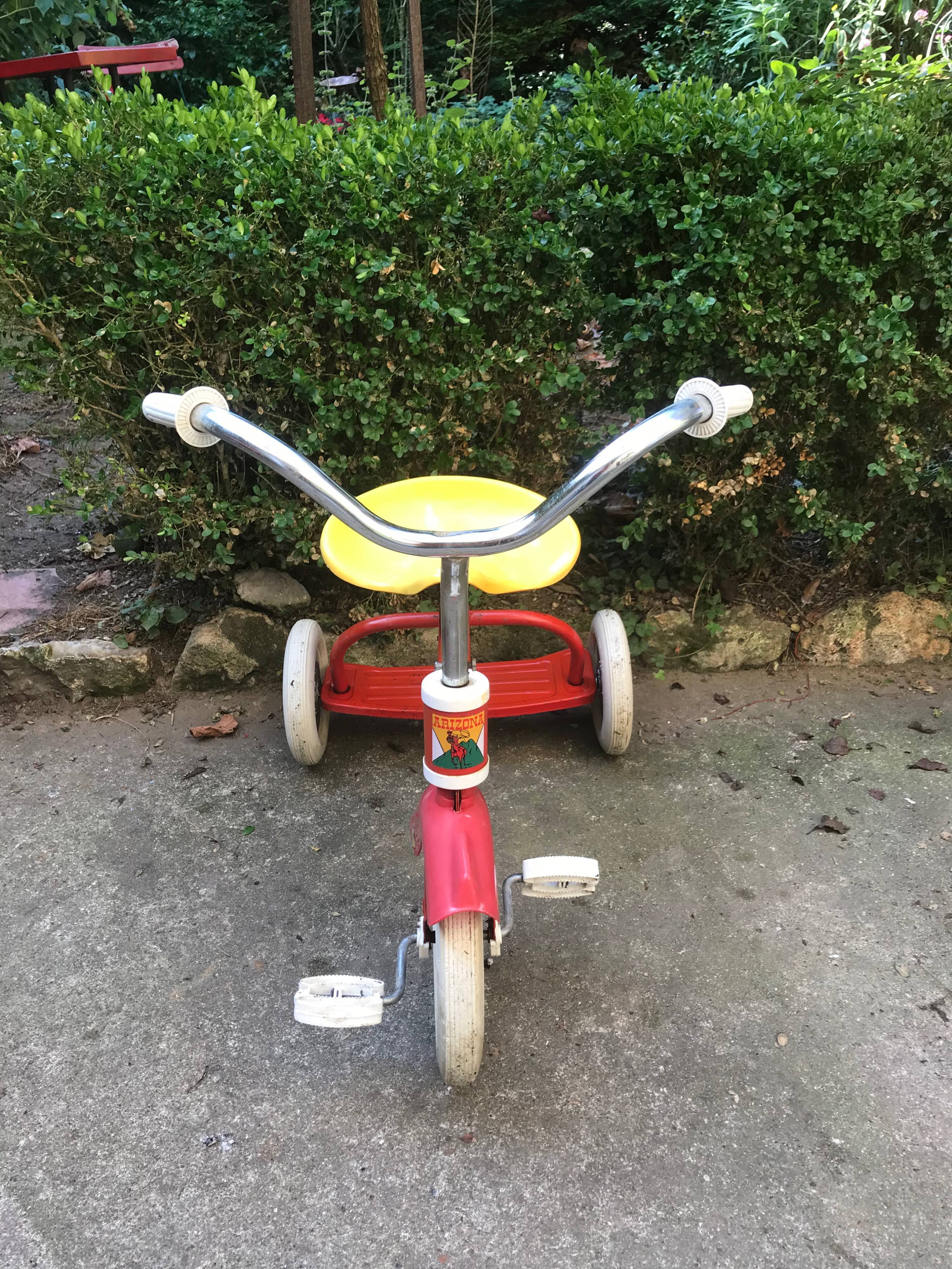 Trycycle vintage child