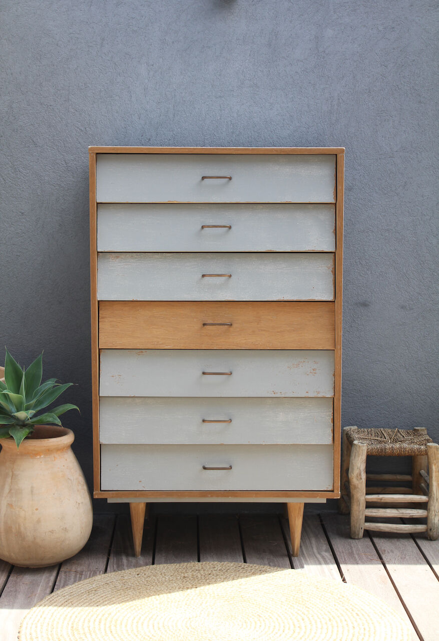 Vintage dresser