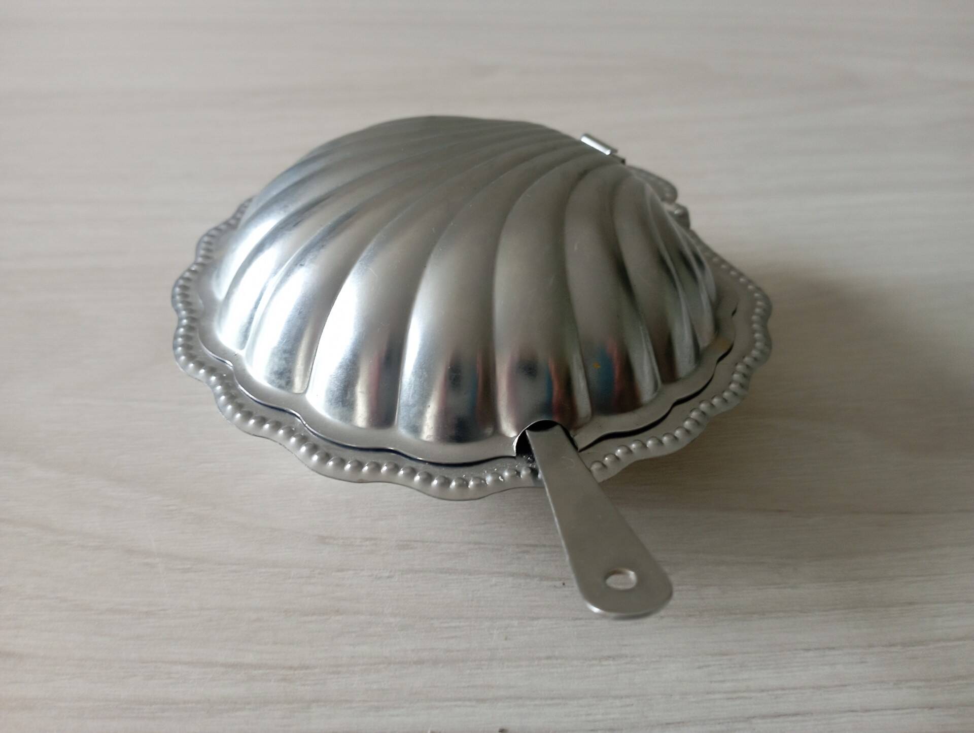 60s butter dish