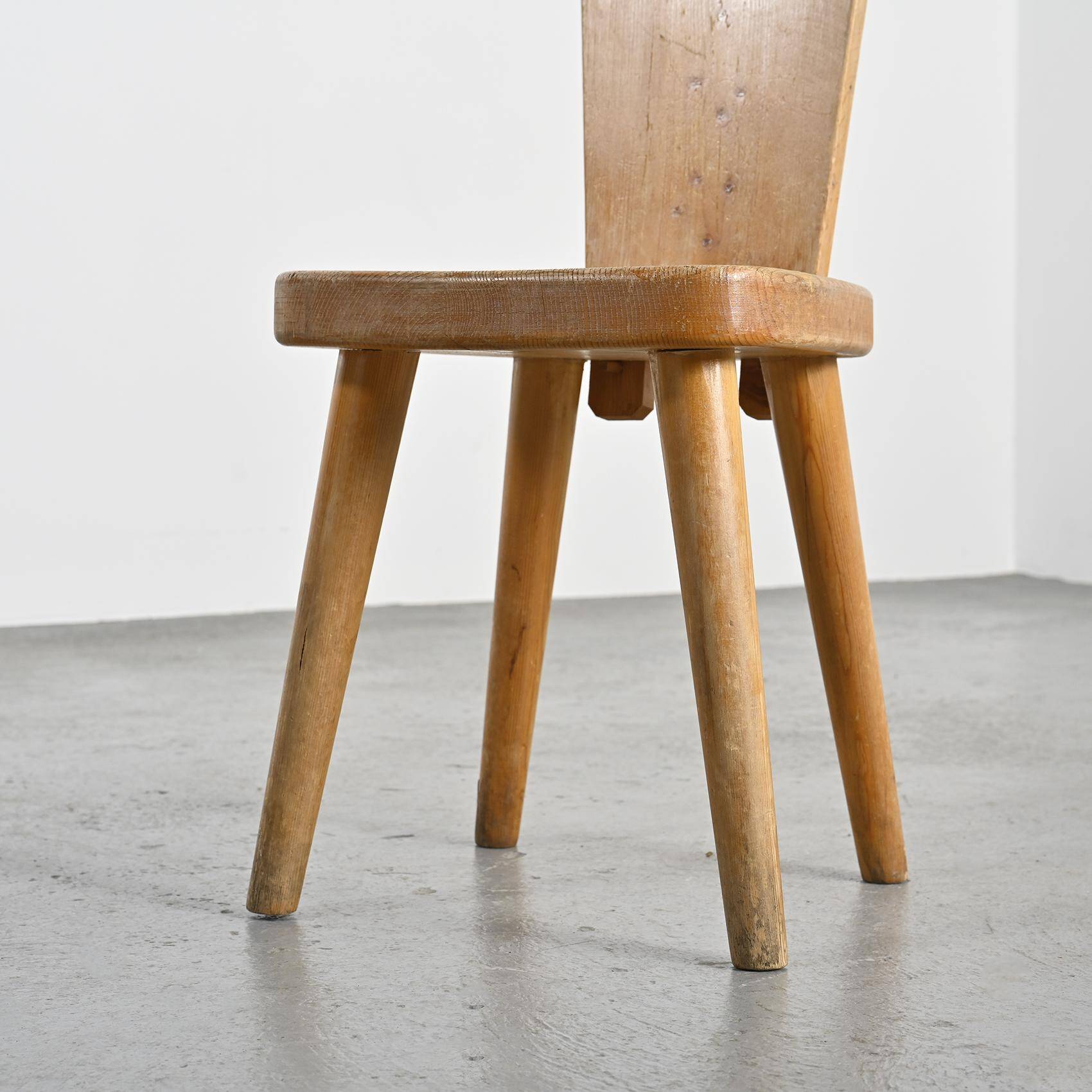 Chaise en Pin massif par Christian Durupt, Meribel 1960