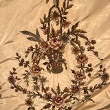 Bedspread converted into silk door with rich decorations embroidered in cinnamon, nineteenth