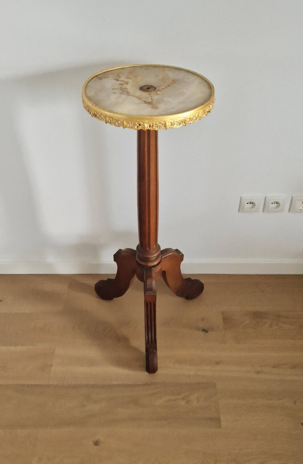 Louis xvi style high pedestal table