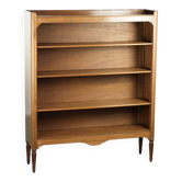 Antique English shelving unit from the late 19th century in a subtle size