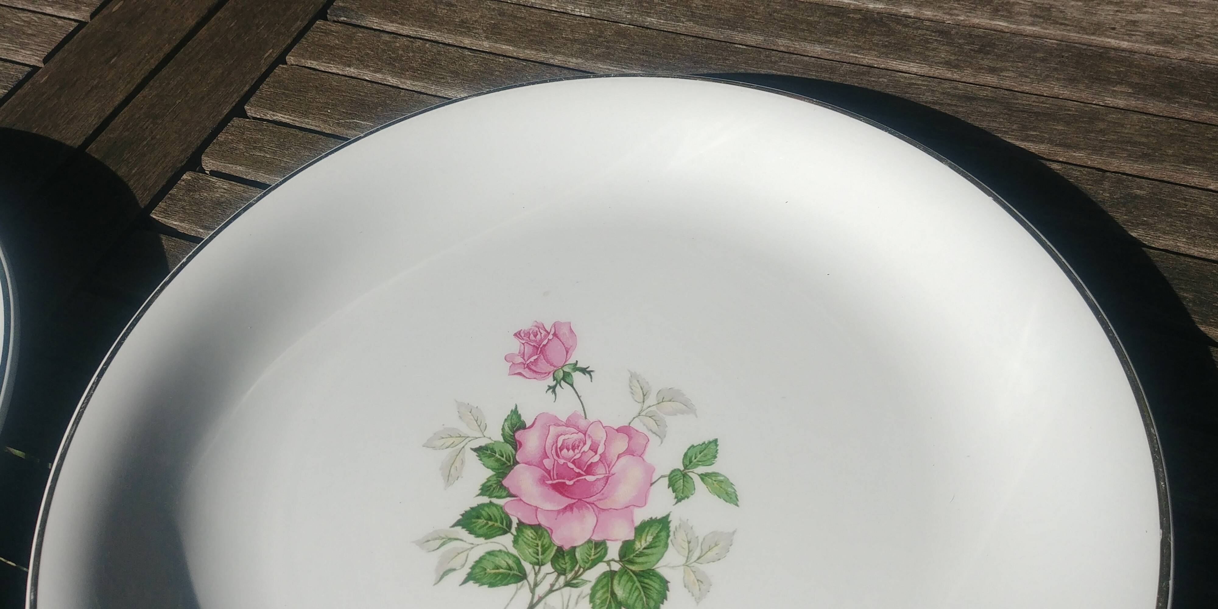 Set of two large porcelain serving dishes from the KG Luneville faience factory - Fabiola model