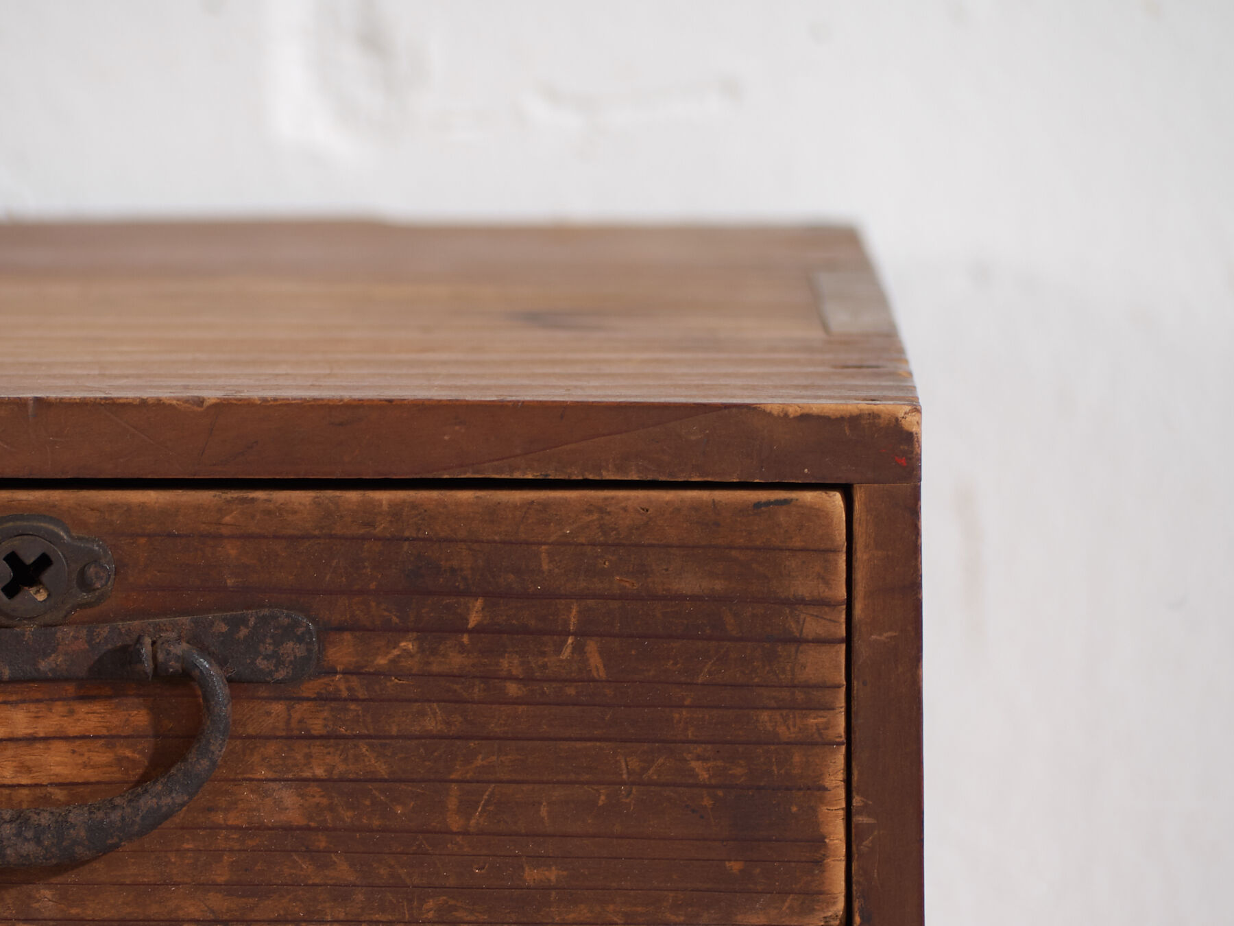 Small antique Japanese cedar furniture with a door and drawers – Taishō / early Shōwa period (circa 1912-1945)