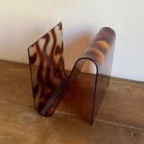 Plexiglas magazine holder