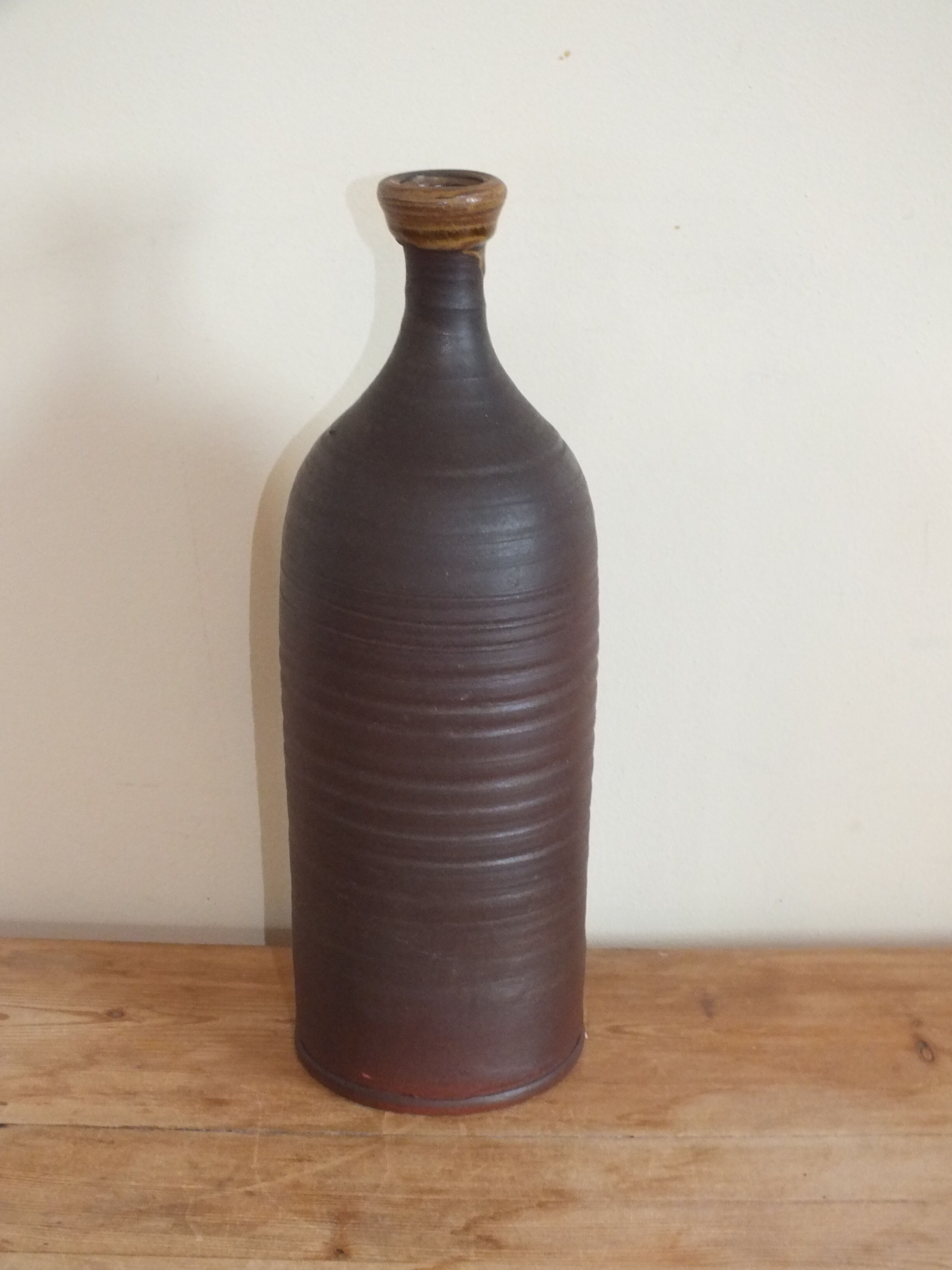 Bouteille en terre cuite goulot vernissé