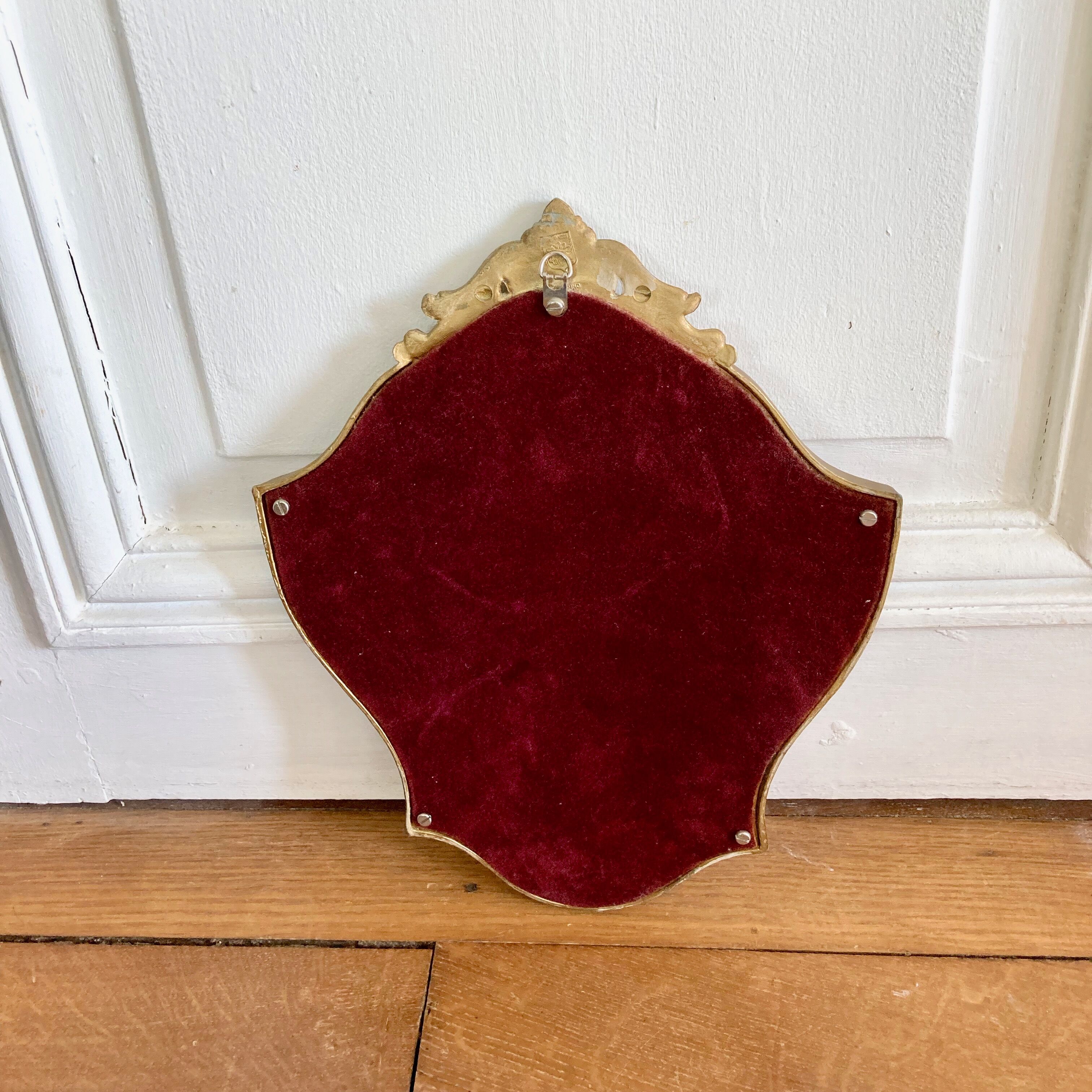 Golden mirror baroque style 35x28 cm