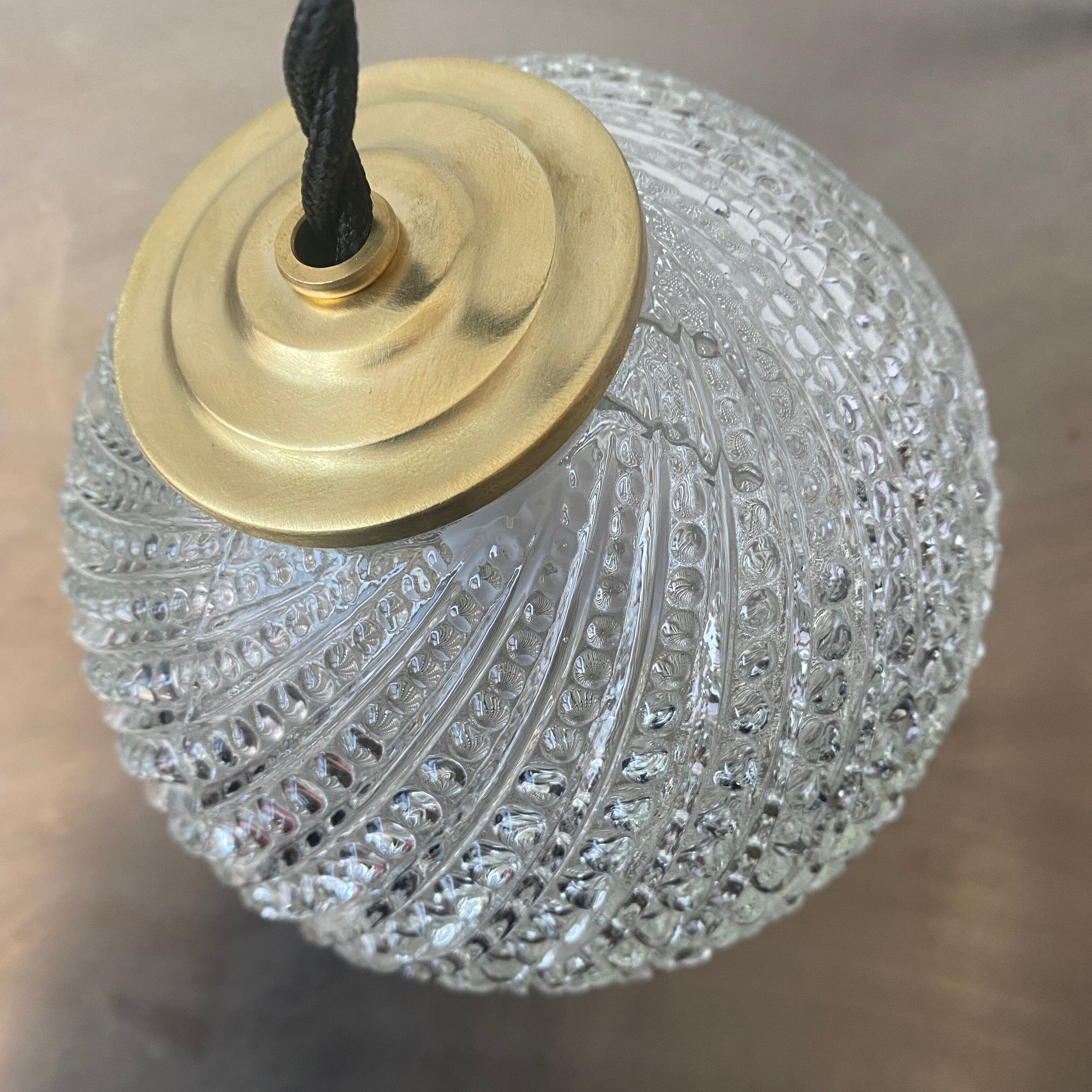 Lot 3 vintage suspension lamps in molded glass