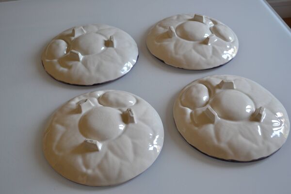 4 Anciennes Assiettes Barbotine Artichaut Asperges Deco Table Occasion