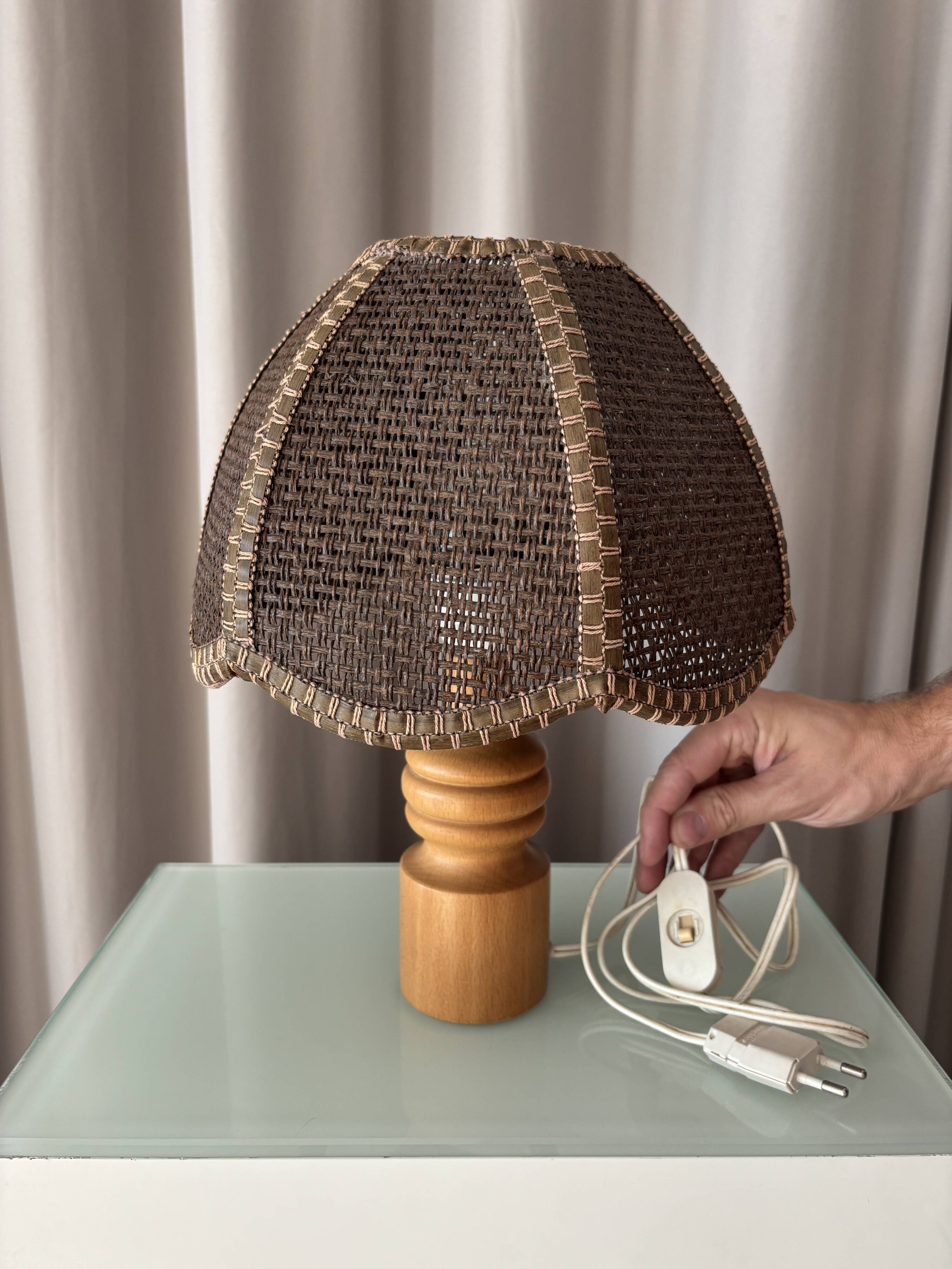 Vintage Woven Table Lamp – Wood & Rattan – 1970s