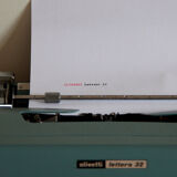 Lettera 32 Olivetti green blue typewriter with its original box