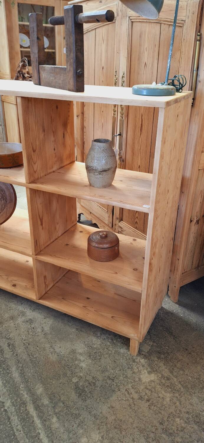 Locker furniture on feet