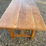 Farm table