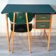 Bureau et sa chaise vert et bois, année 50