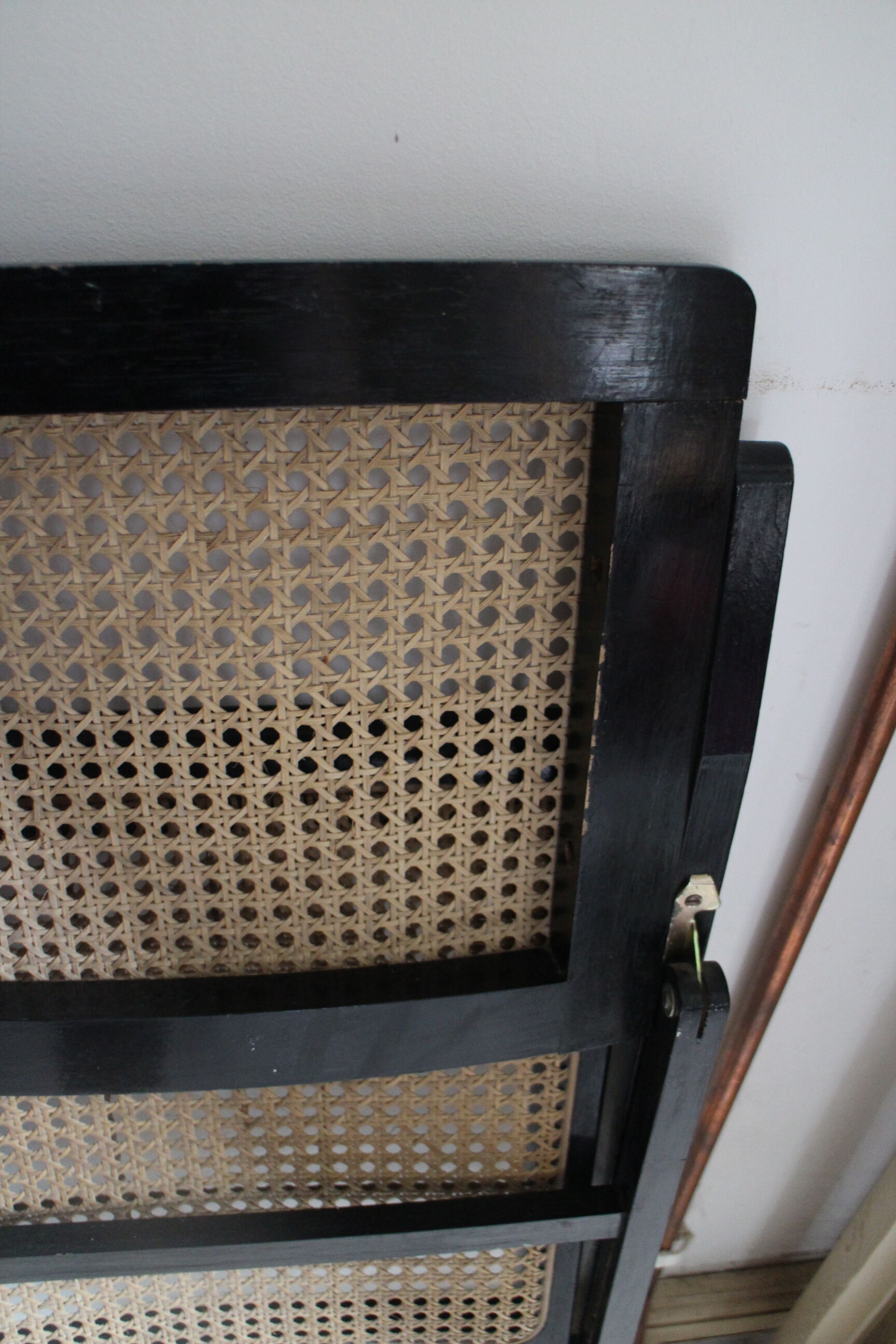 Paire de chaises pliantes bois et cannage