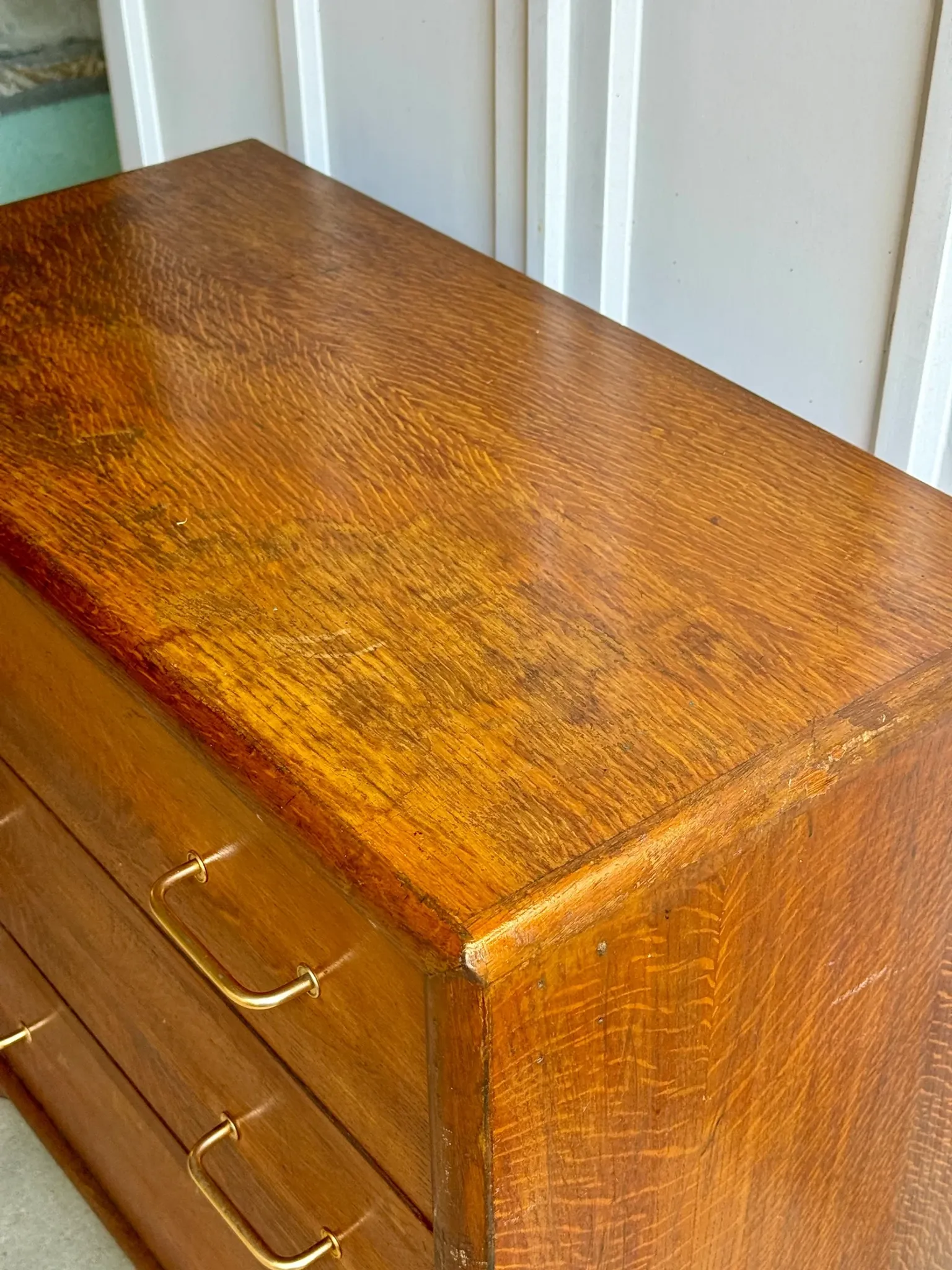 Vintage wooden chest of drawers with tapered legs - 1950s/60s