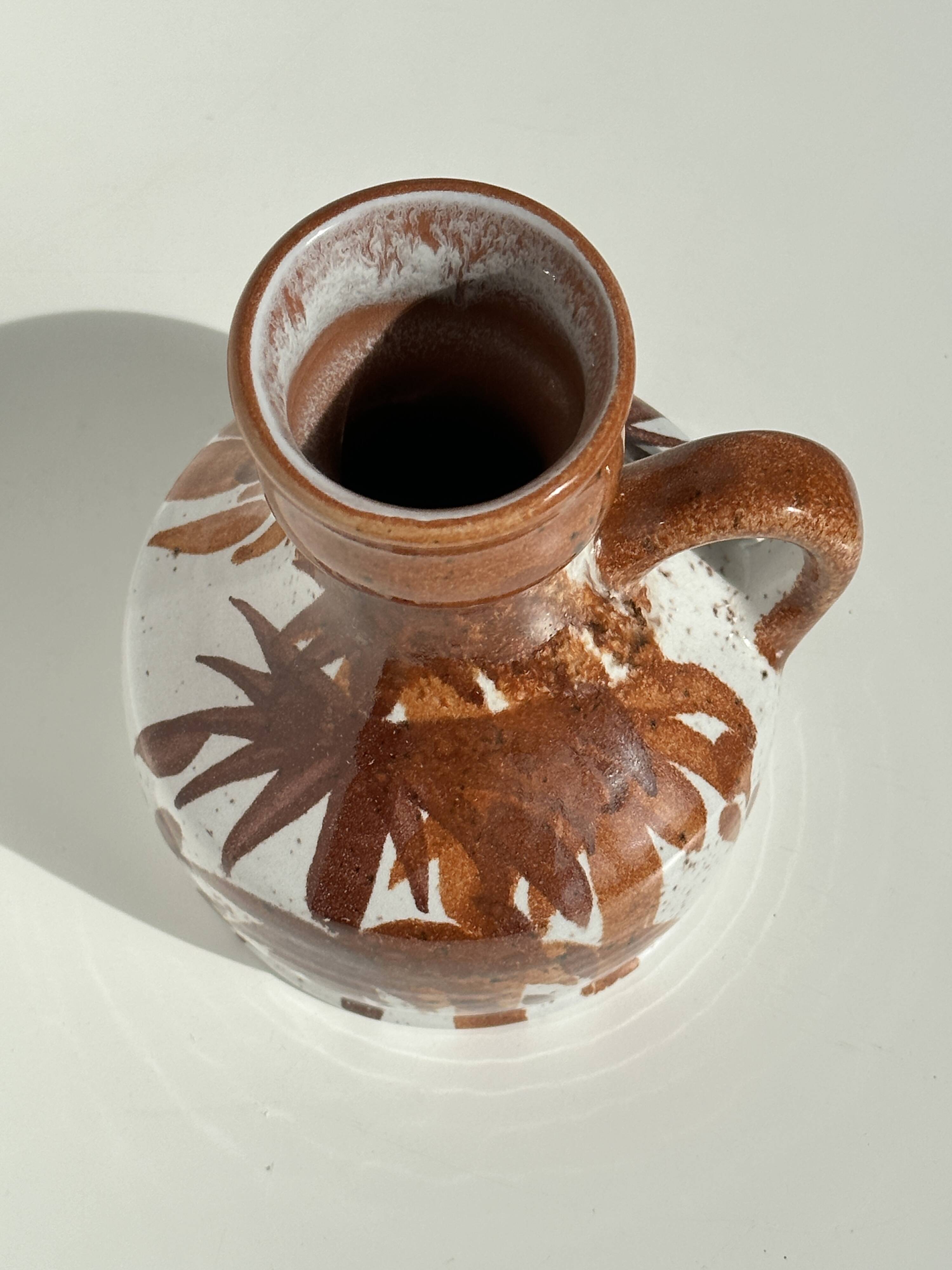 Small white and brown vase or pitcher West Germany H:15cm D:10.5cm