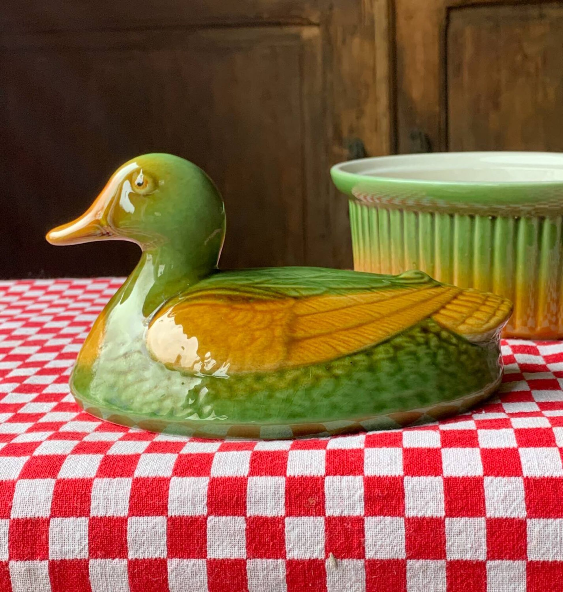 Terrine en barbotine canard vintage