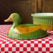Terrine en barbotine canard vintage