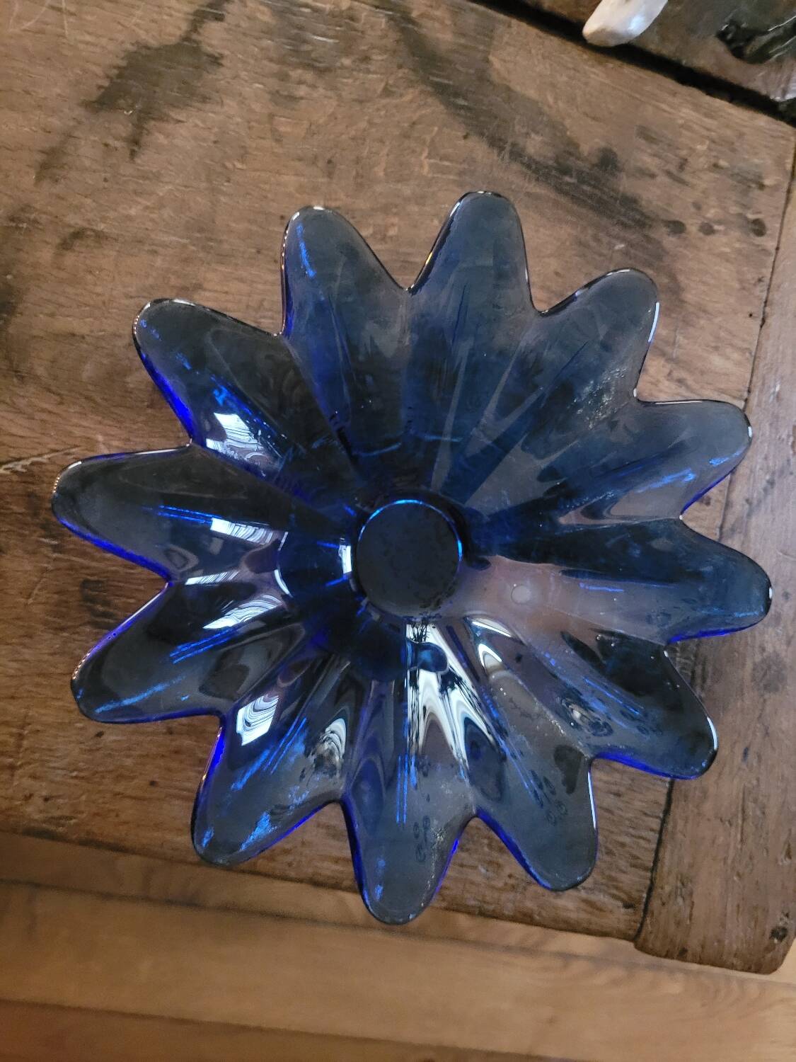 Cup, storage compartment