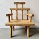 Chaise en bois primitive pour enfant