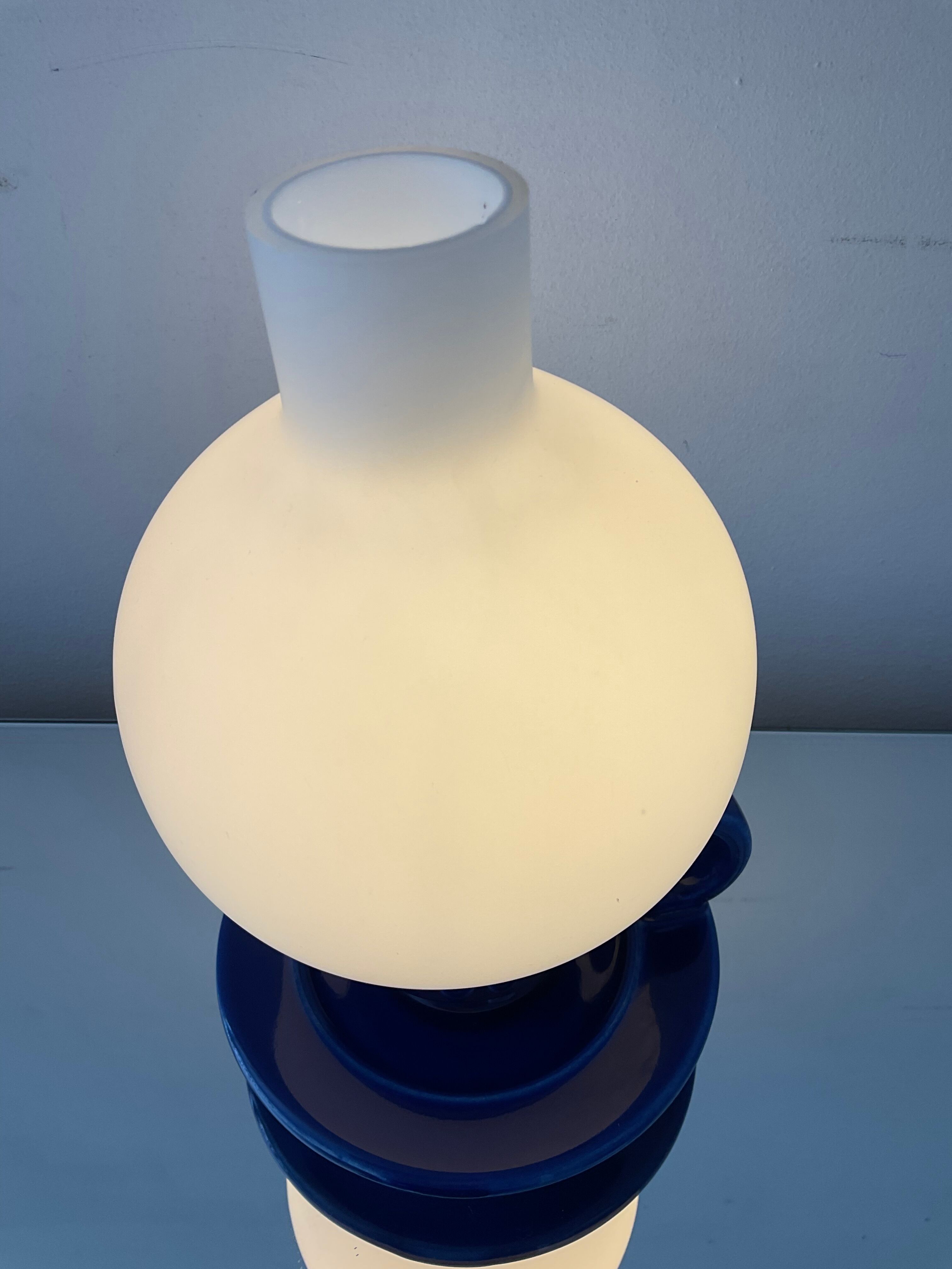 Vintage lamp of the 70s in ceramic and opaline