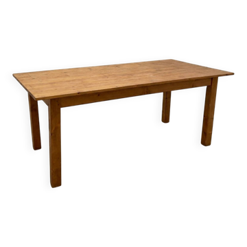 Farm table