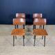 Ensemble de 4 chaises obo 60.10 bois miel pieds compas noirs