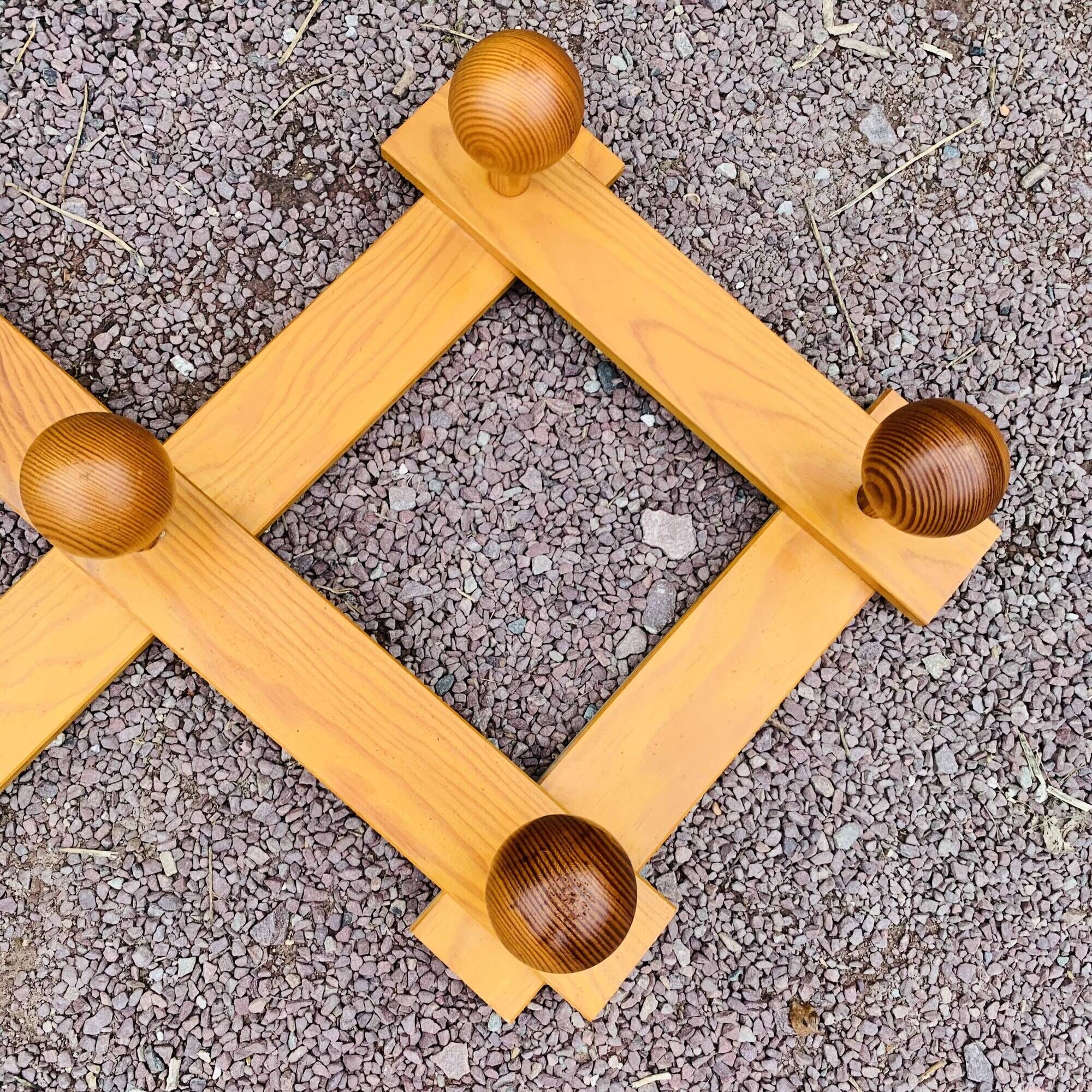 Extendable vintage coat rack in pine