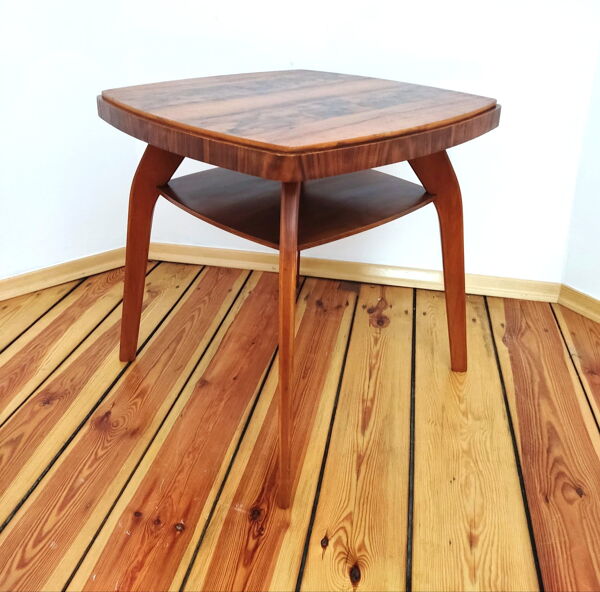 Table d'appoint par J. Halabala pour UP Závody, Tchécoslovaquie, années 1950