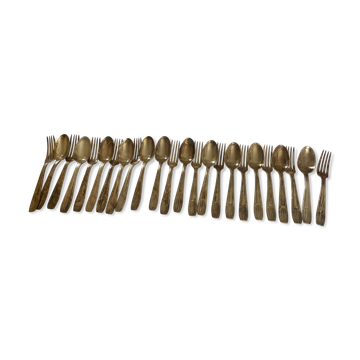 Stainless steel cutlery set