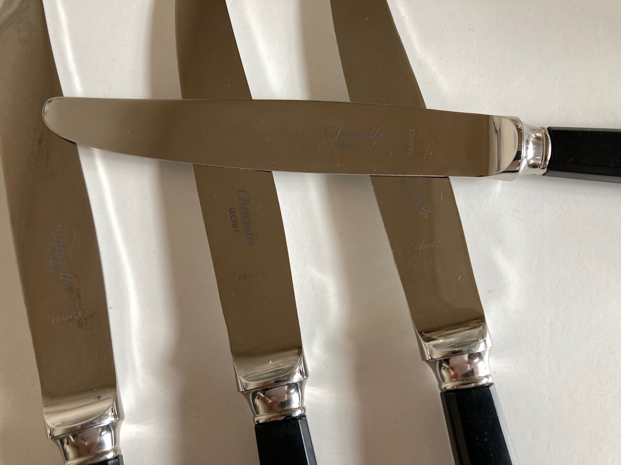 Set of 6 Christofle Vieux Paris knives in black Bakelite