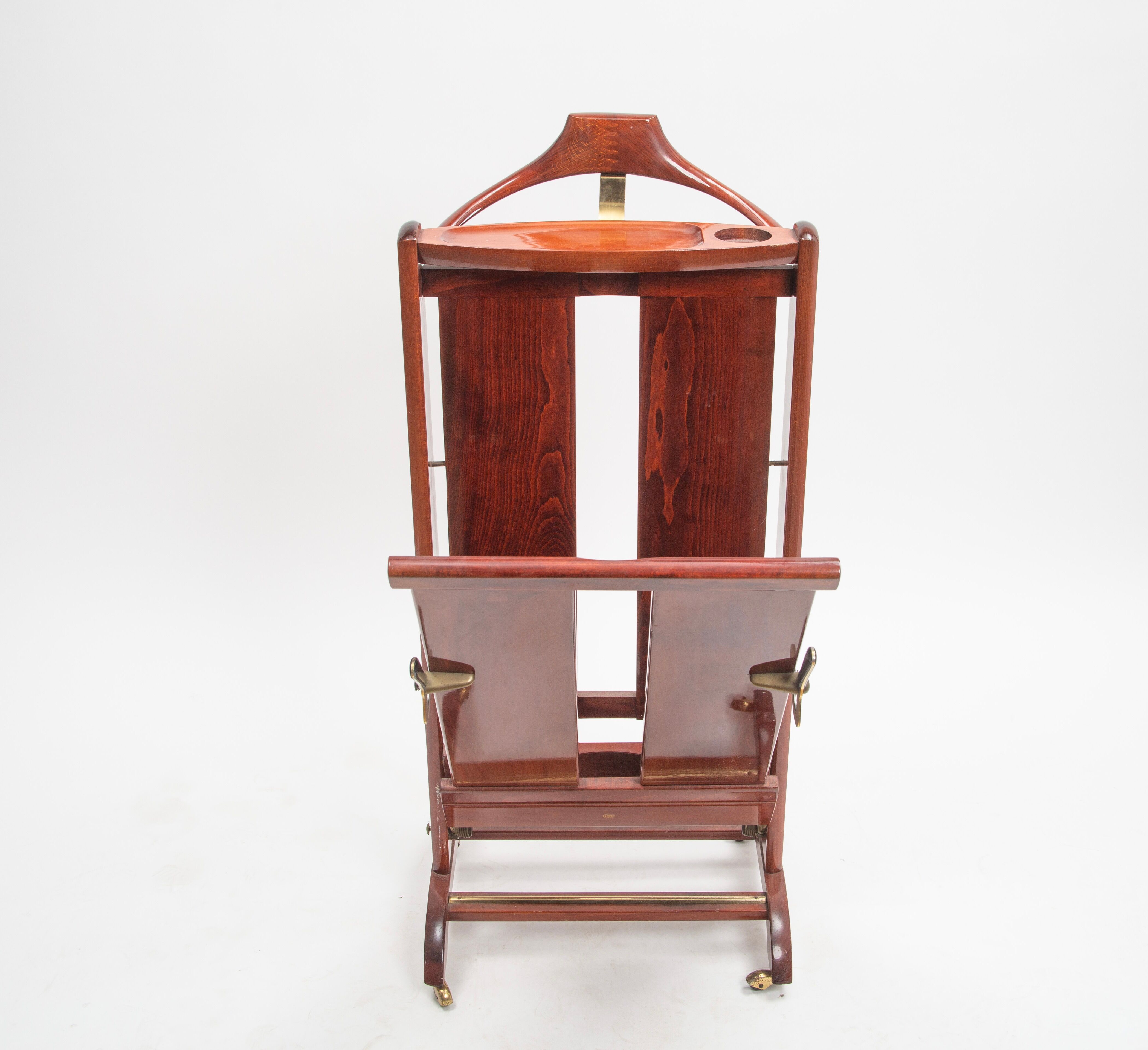 Italian valet Fratelli Reguitti in mahogany wood