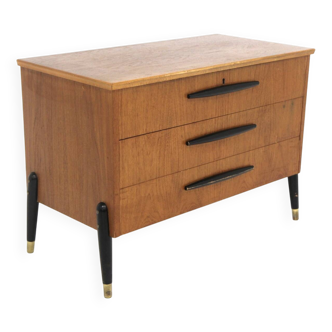 Commode scandinave en chêne, Bröderna Gustavssons, Markaryd, Suède, 1960