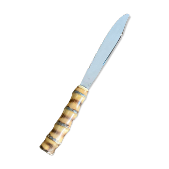 Bread knife with bamboo handle