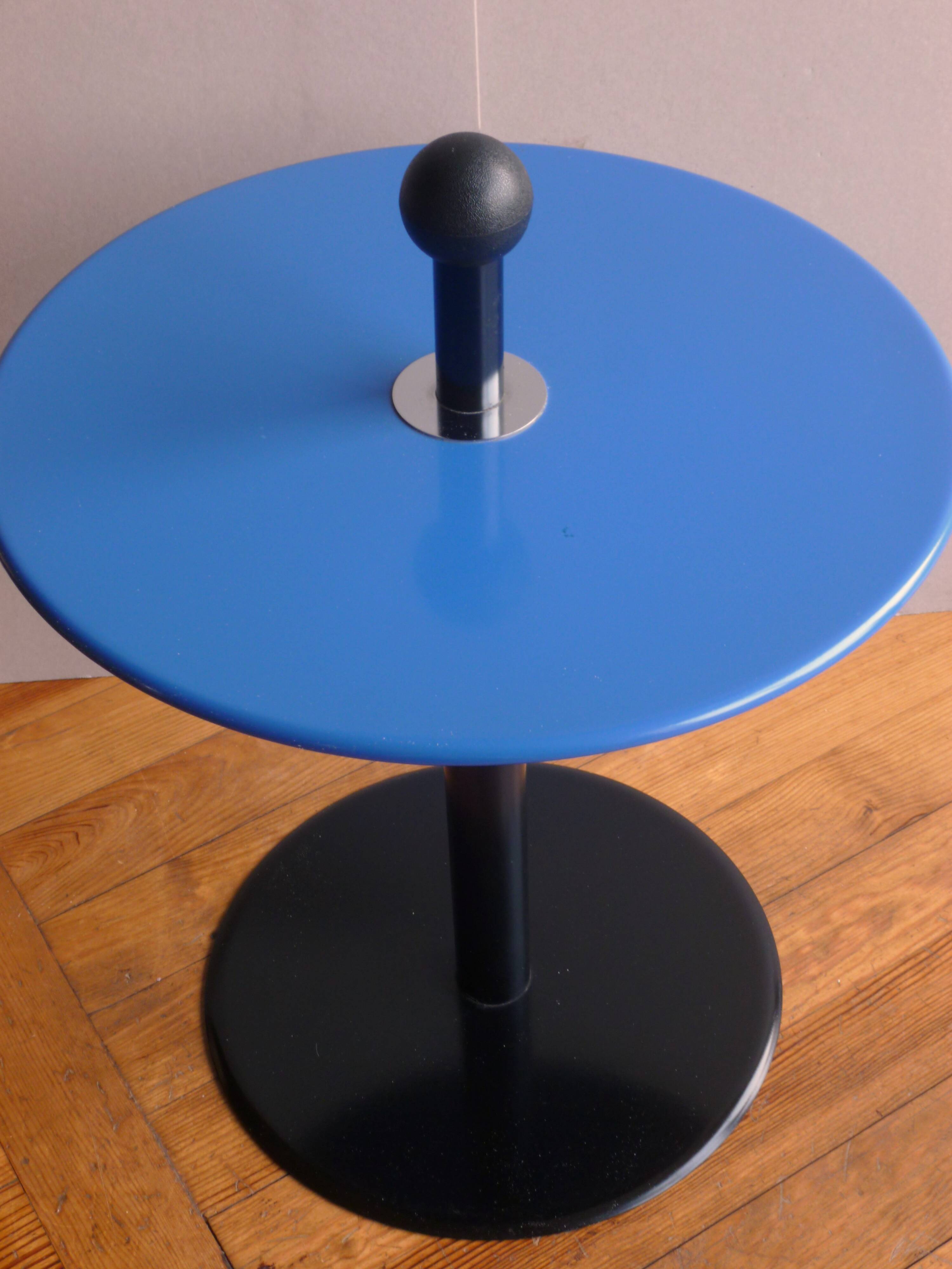 Postmodern pedestal table, 80s