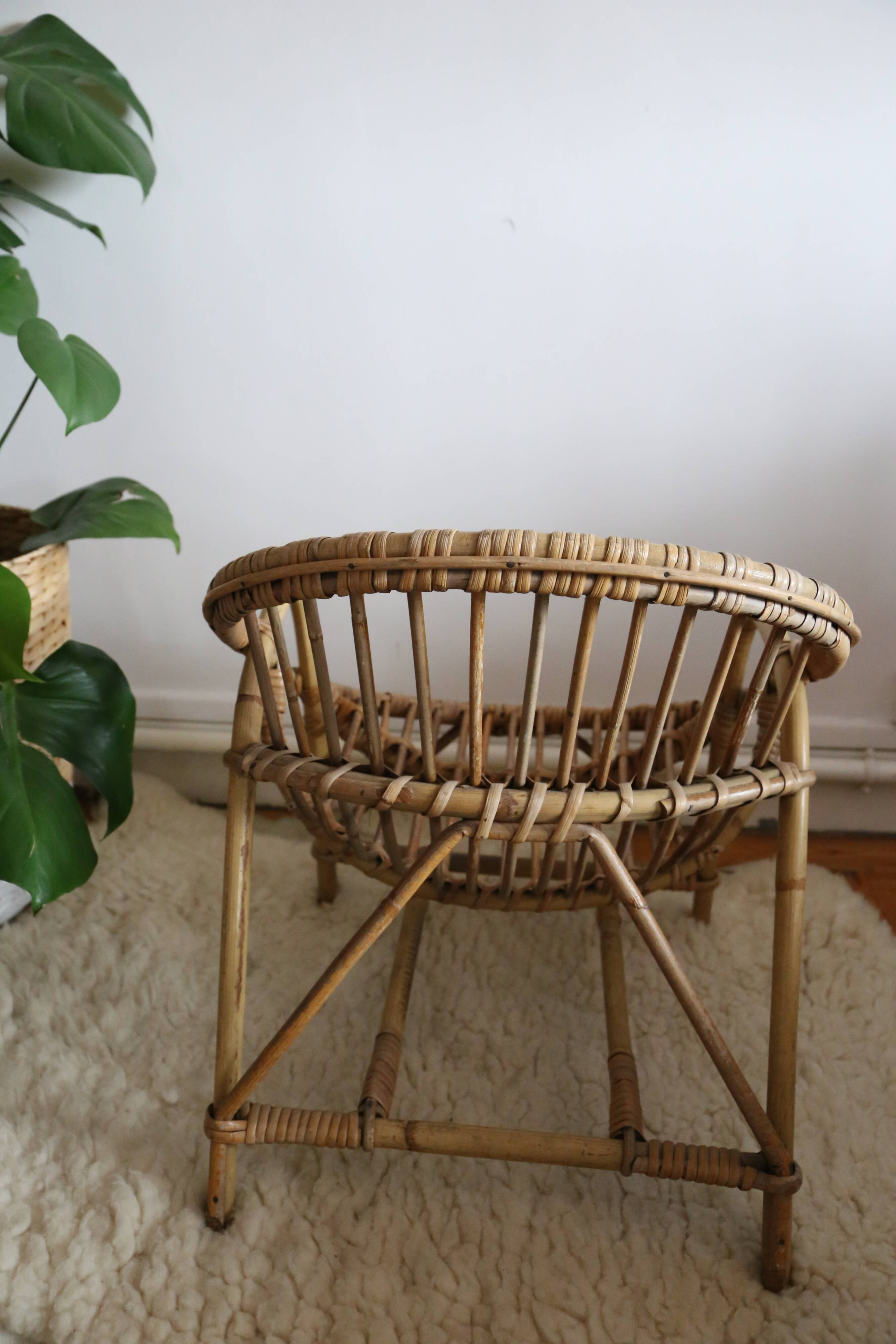 Armchair rattan basket child, vintage